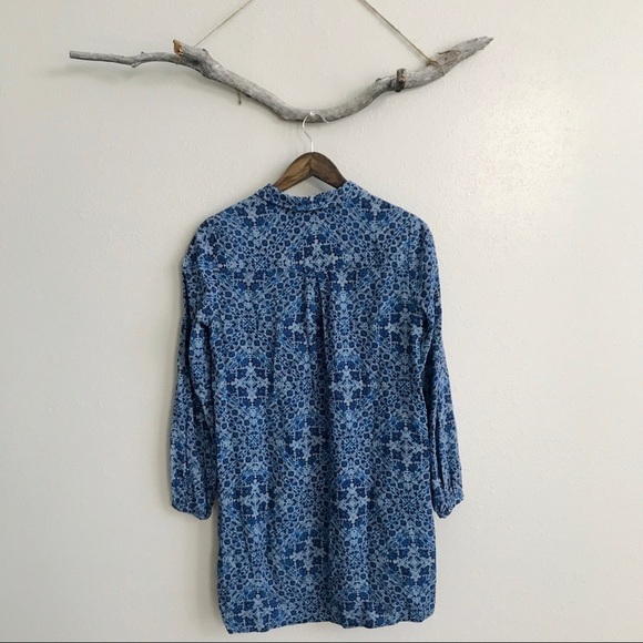 3/$20 Lila Rose Blue Patterned Long Sleeve Tunic Top - Picture 3 of 6